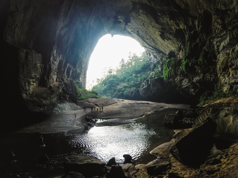 Illustration for article titled Inside The World's 3rd Largest Cave